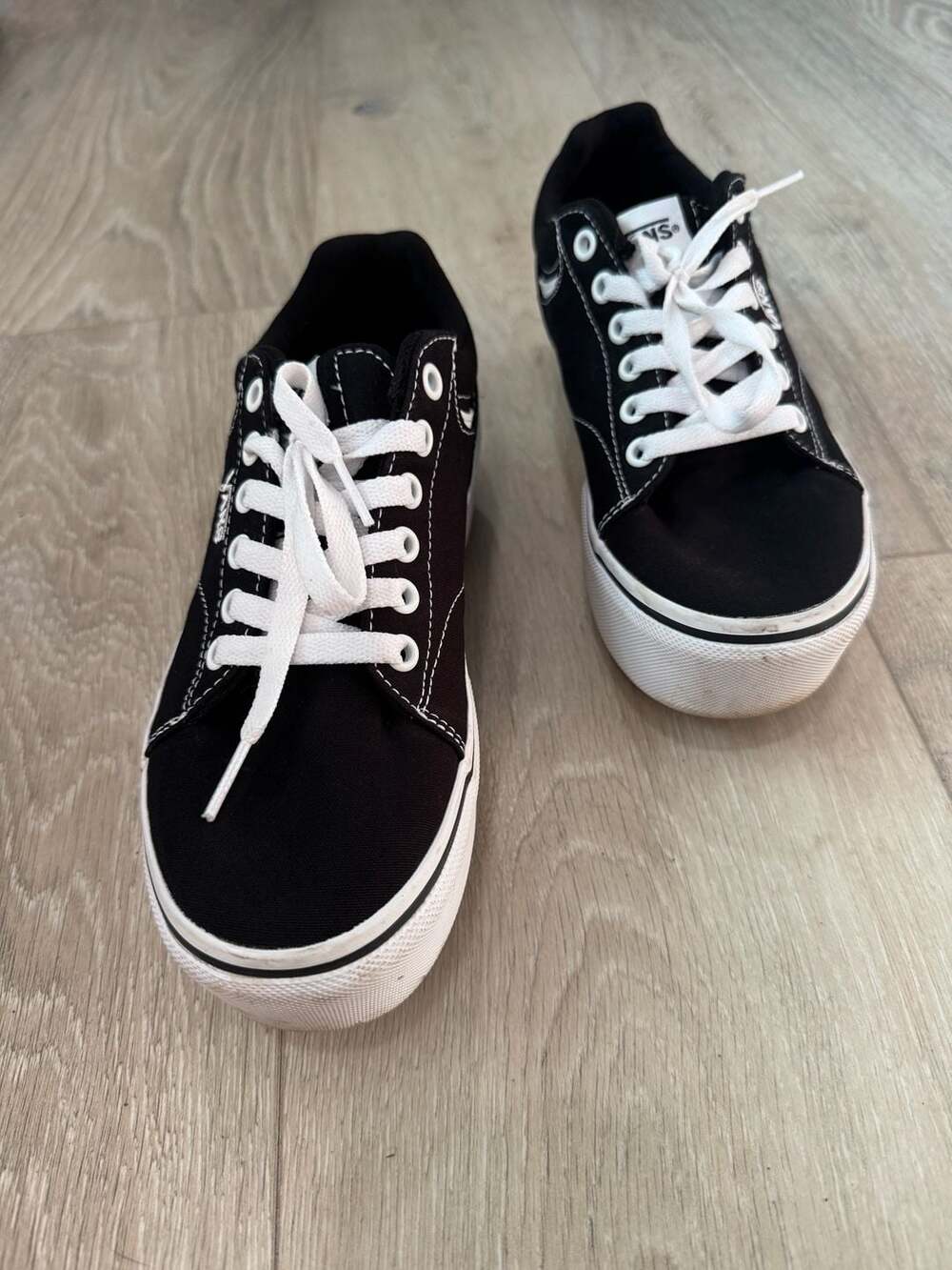 Platform Skater Grunge Black Canvas Gum Sole Sneakers Vans Women’s 6.5